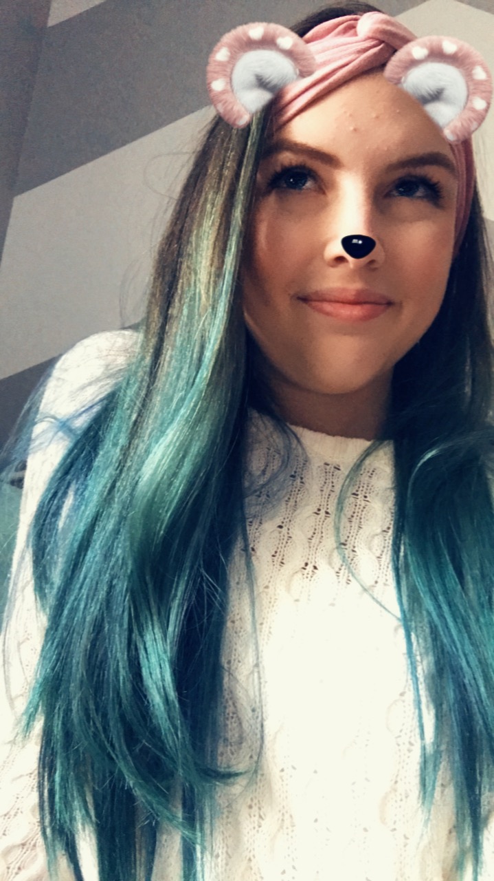 Hannah Lynn 16 Struggles of Having Colored Hair