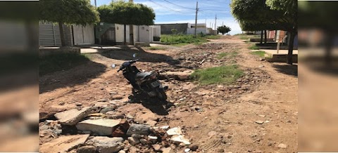 Rua Ageu de Castro, pavimentação é questão de necessidade