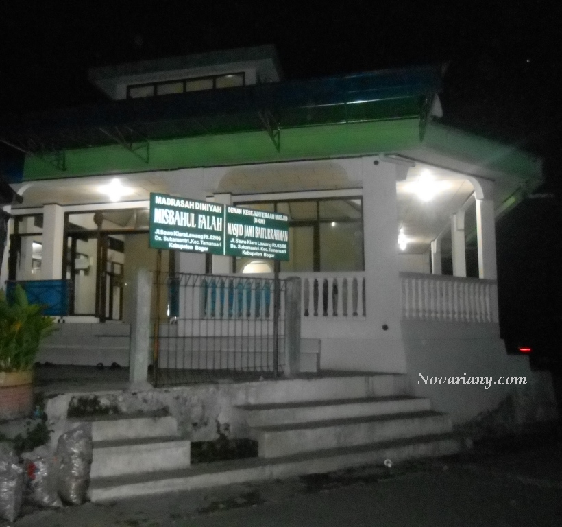 Masjid yang ada di Jalan Sawo Desa Sukamantri kecamatan Tamansari Kabupaten Bogor