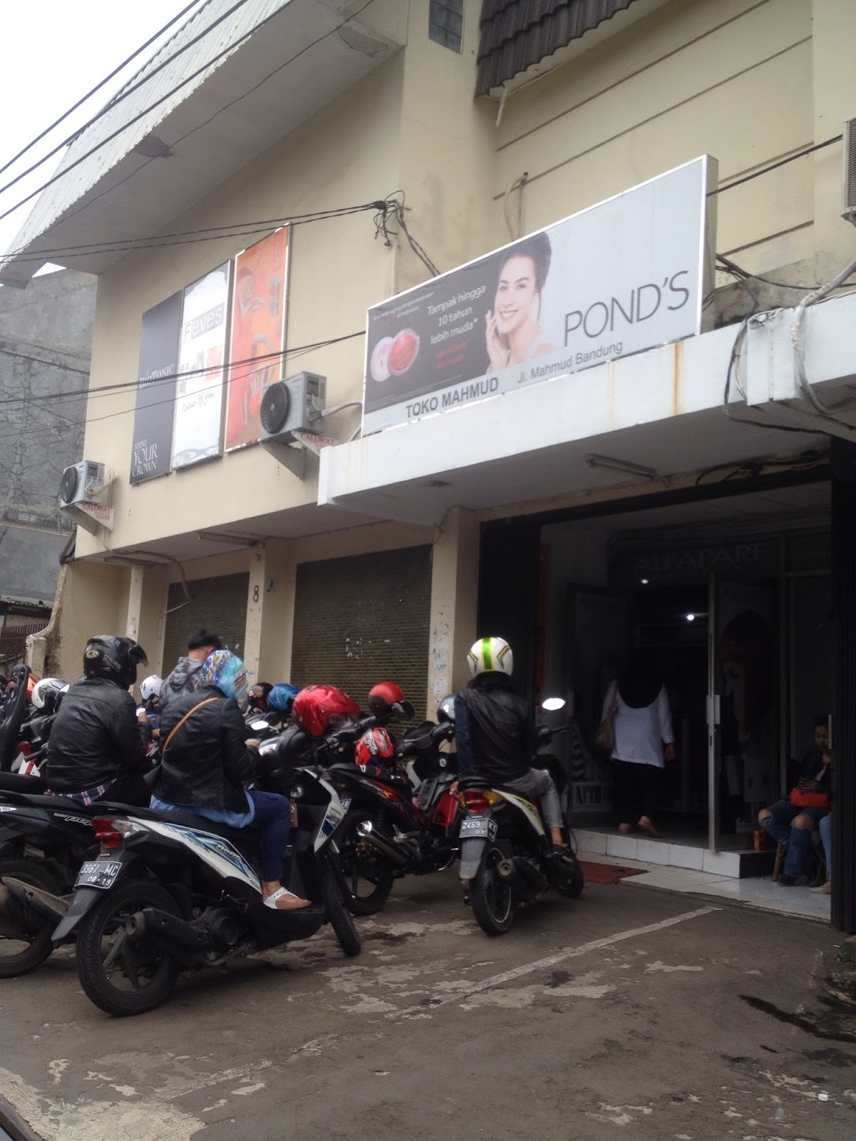 Toko Mahmud Bandung buat yang Nyari Kosmetik dan Make up