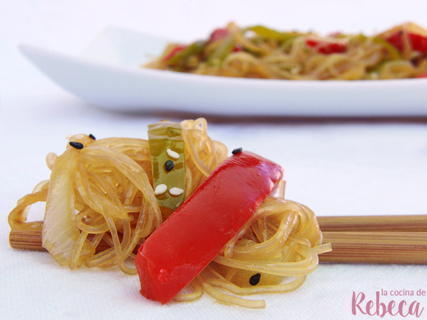 Glass noodles con verduras y sésamo Recetas de Cocina en español