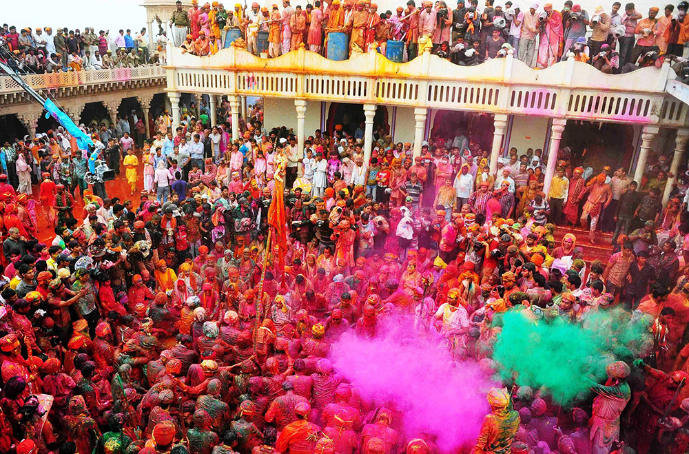 holi in barsana 2025