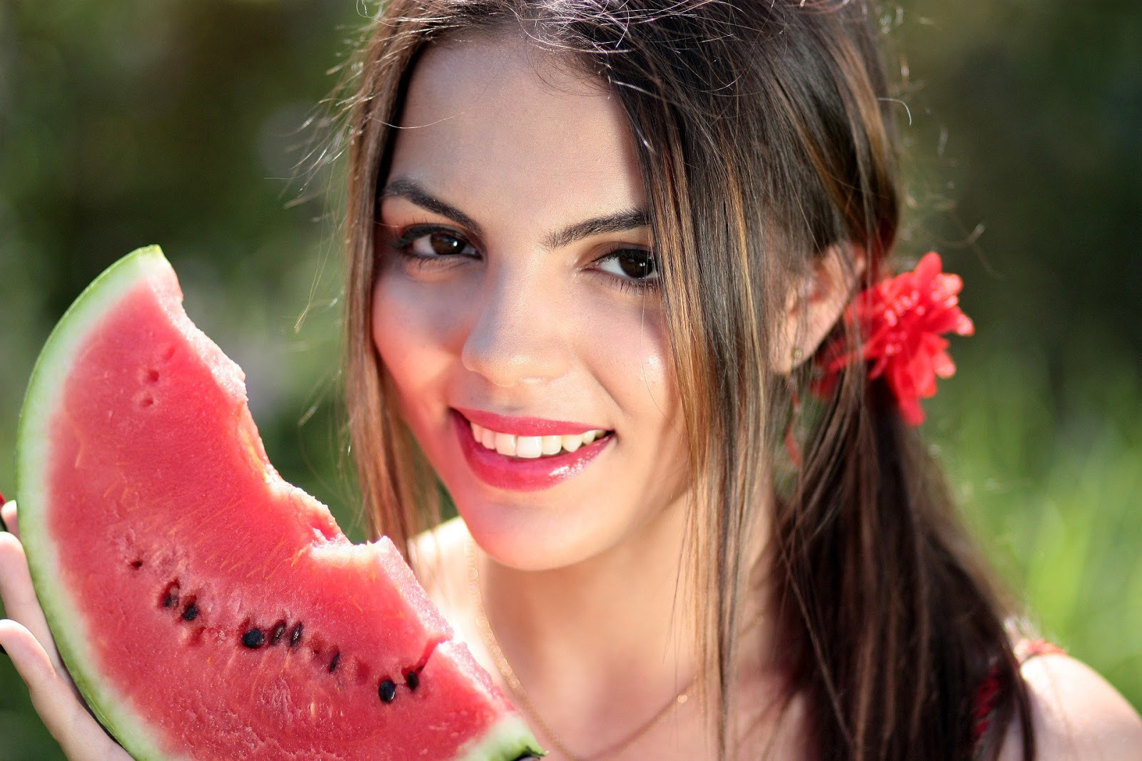 Watermelon 5 foods support happy, healthy skin.
