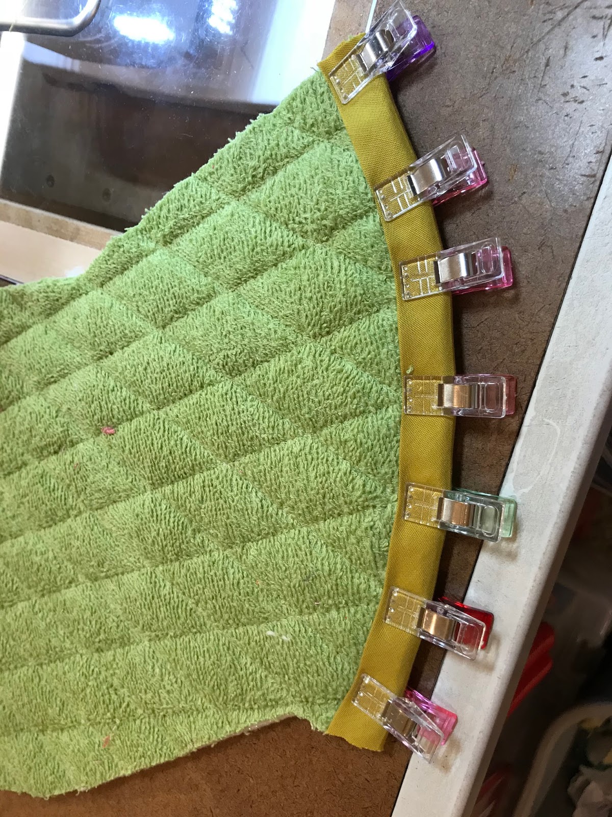 Rebecca Grace Quilting: In Which My Husband Sets My Oven Mitts On