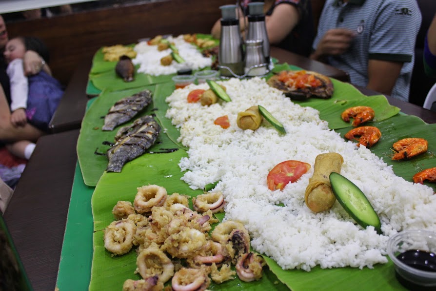 What is Boodle Fight? We Tried for the First Time..