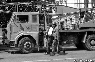 Photographis Mineriada 1315 iunie 1990