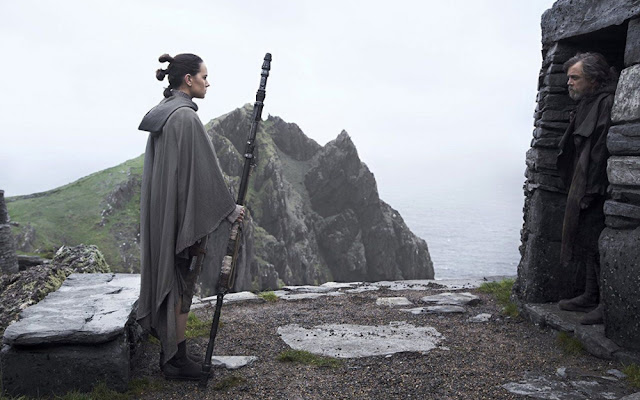 Rey veut convaincre Luke de lui enseigner la voie des Jedi