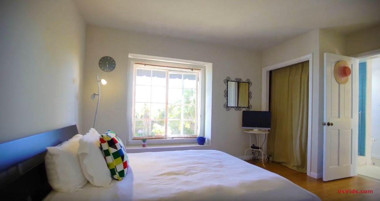 19 Photos vs. 3909 Villa Costera | Malibu - Luxury Home Tour 19 Photos vs. 3909 Villa Costera | Malibu - Luxury Home Tour