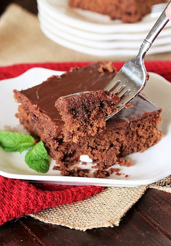 Hershey's Chocolate Syrup Cake