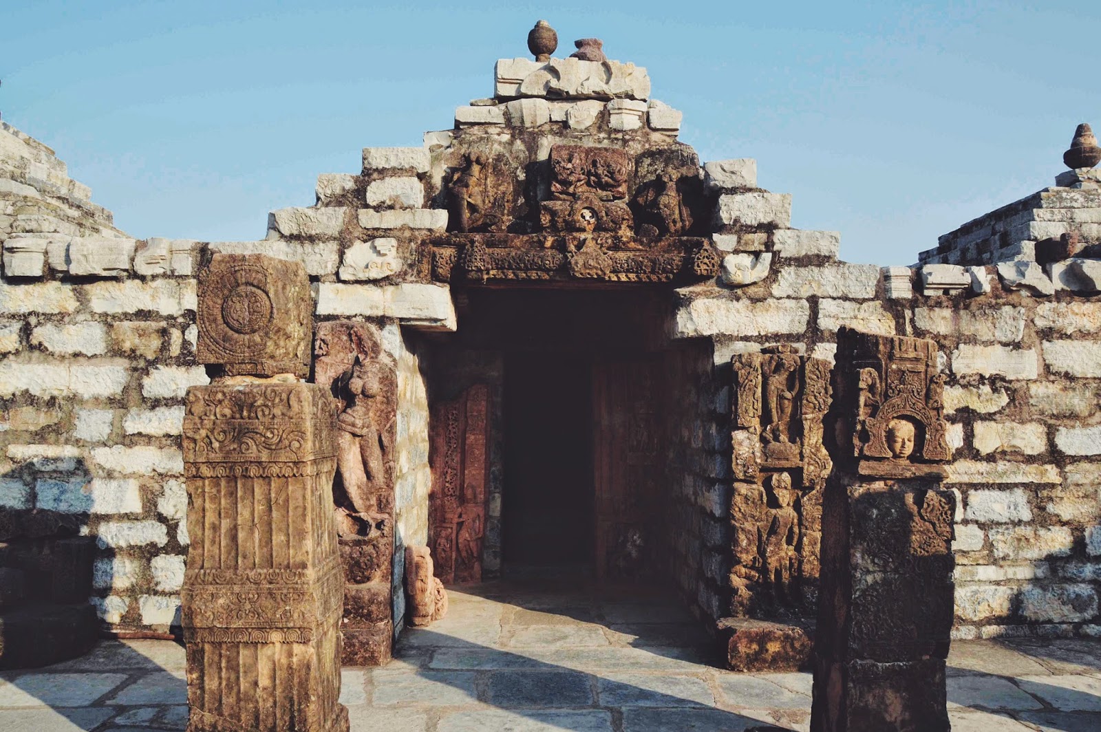 Sirpur Chhattisgarh surang tila carving shiva temple travel tourism 