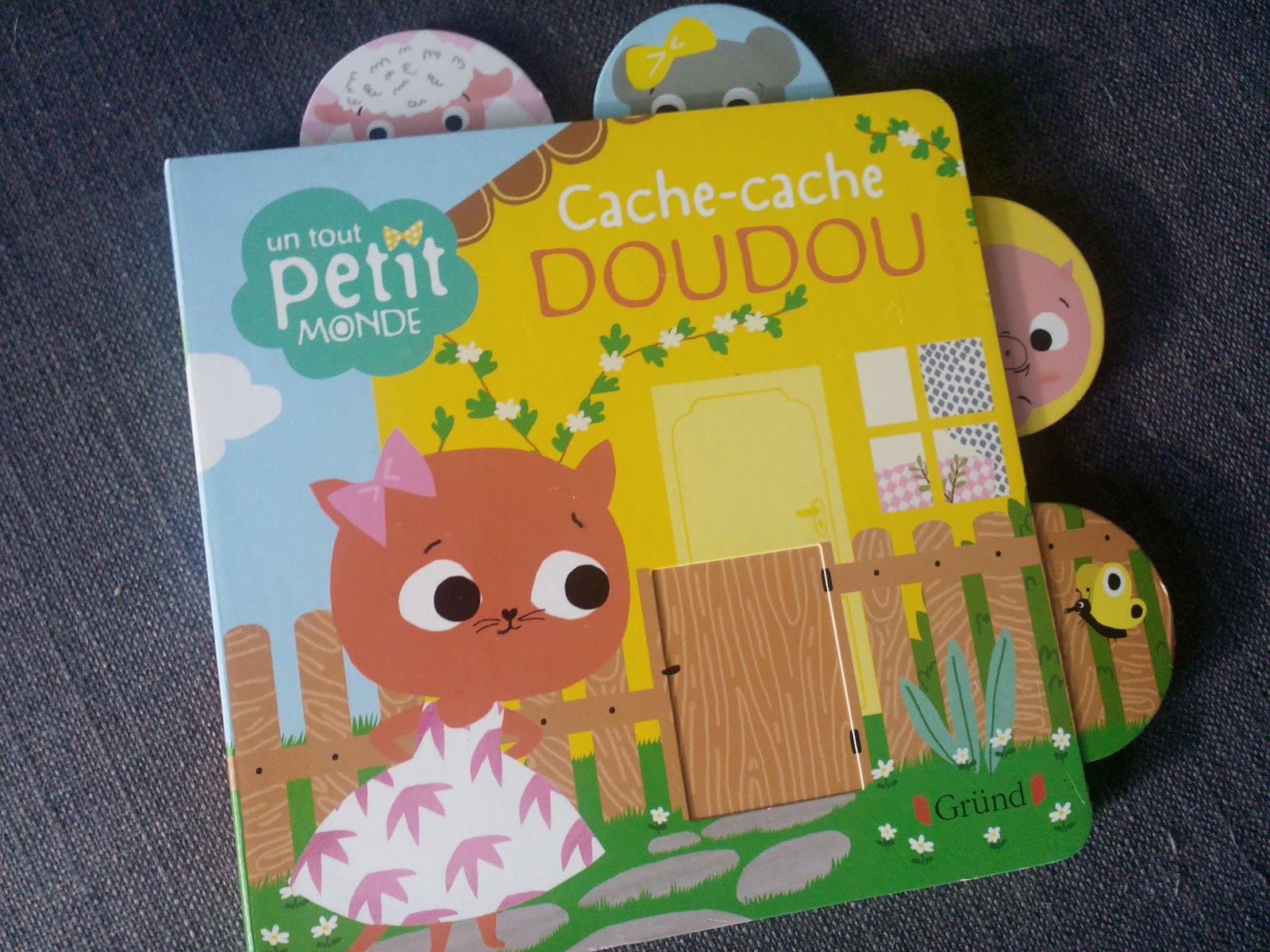 Sous le feuillage: Cace-cache doudou