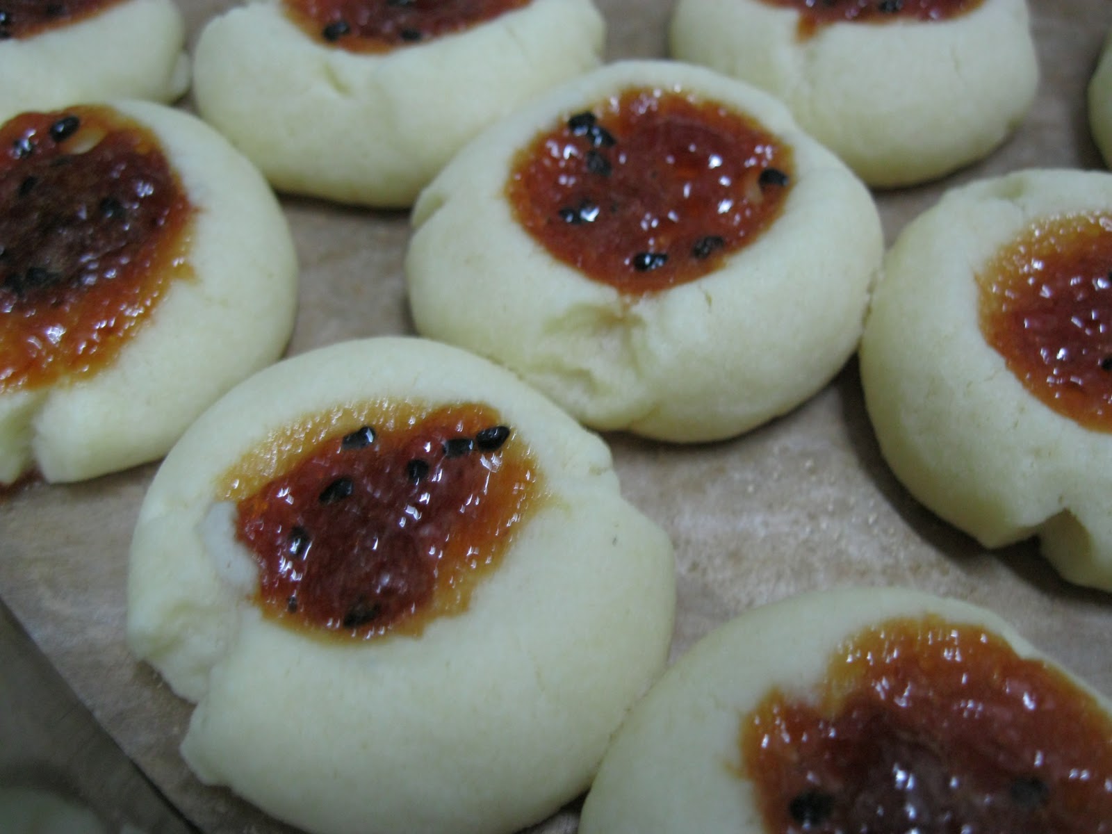 Cook 4 You & Me...... Homemade Dragon Fruit Jam Cookies