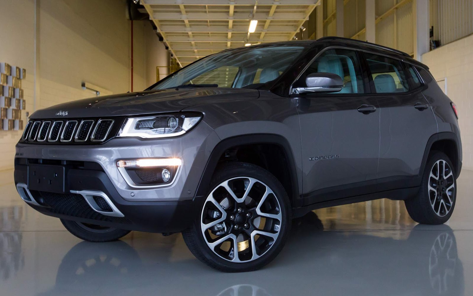Jeep Compass 2018 fotos, preços e detalhes das versões
