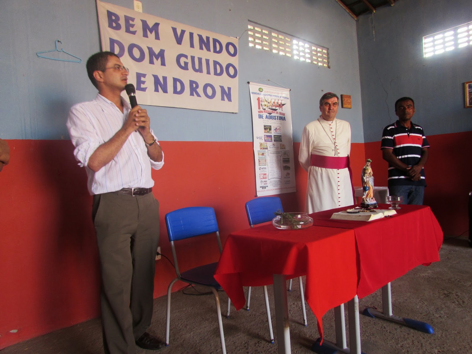 Resultado de imagem para dom guido visita a sede da associação desportiva em Adustina