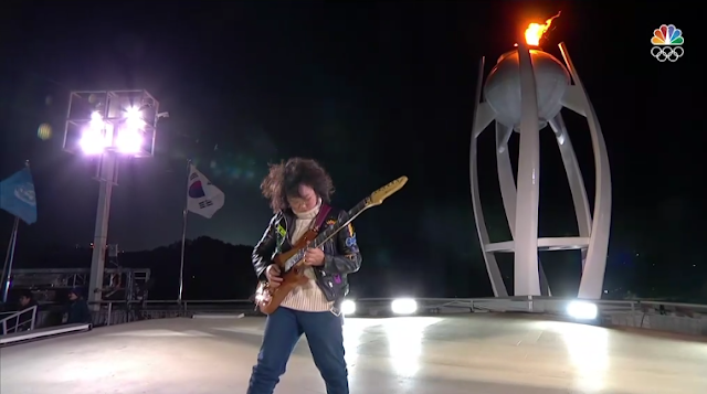 Yang Tae-Hwan PyeongChang 2018 Winter Olympics Closing Ceremony Yang Tae-Hwan Korean guitarist rocker 13 years old