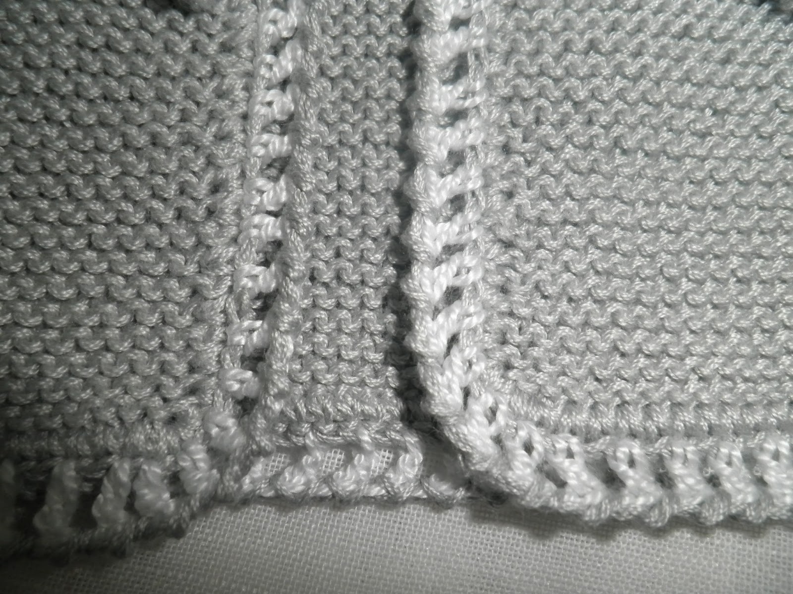 ARTES-ANAS: LINA TEJIDO DOS CHAQUETAS CON REMATE DE PUNTO DE CANGREJO