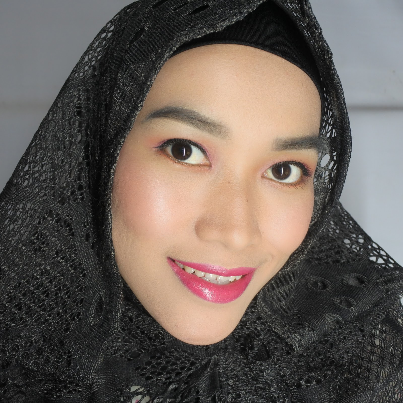 Review Martinez HP Artist Glam Blush On Rose Temptation