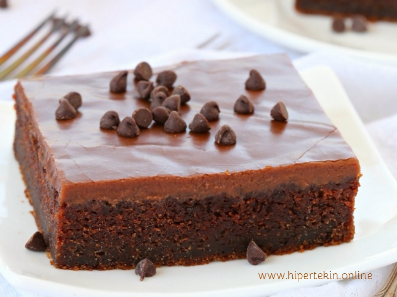 CHOCOLATE CAKE WITH CHOCOLATE FROSTING RECIPE CHOCOLATE CAKE WITH CHOCOLATE FROSTING RECIPE