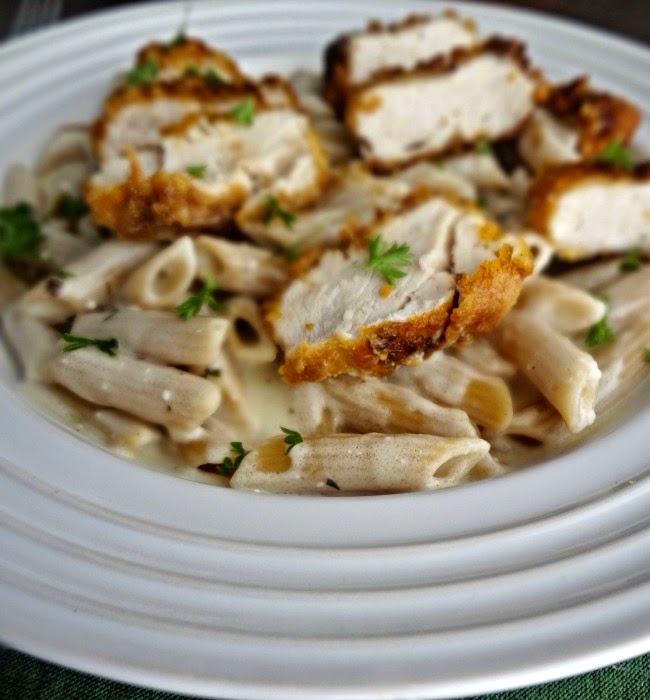 Crispy Chicken with Italian Sauce & Noodles Crispy Chicken with Italian Sauce & Noodles