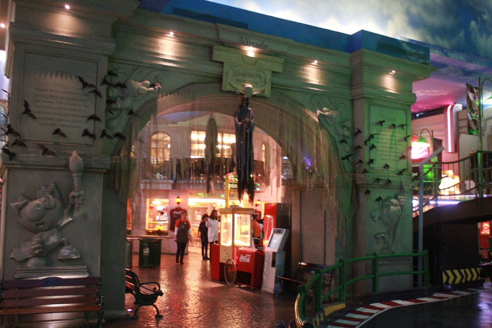 Unileventv Kidzania Santa Fe Cumple 20 Anos Y Se Renueva