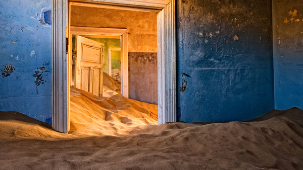 “Thành phố ma” Kolmanskop, Namibia “Thành phố ma” Kolmanskop, Namibia