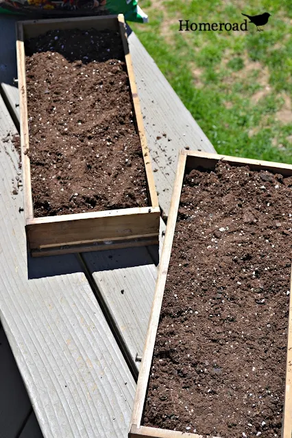 Rusty Vintage toolbox garden DIY filled with flowers