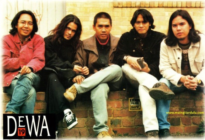 Kunci Gitar Separuh Nafas Dewa 19 Lirik Lagu dan Chord