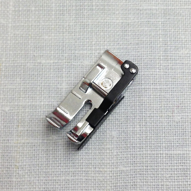 DIYStuffies Sewing Machine Presser Foot Guide for beginners. Did you