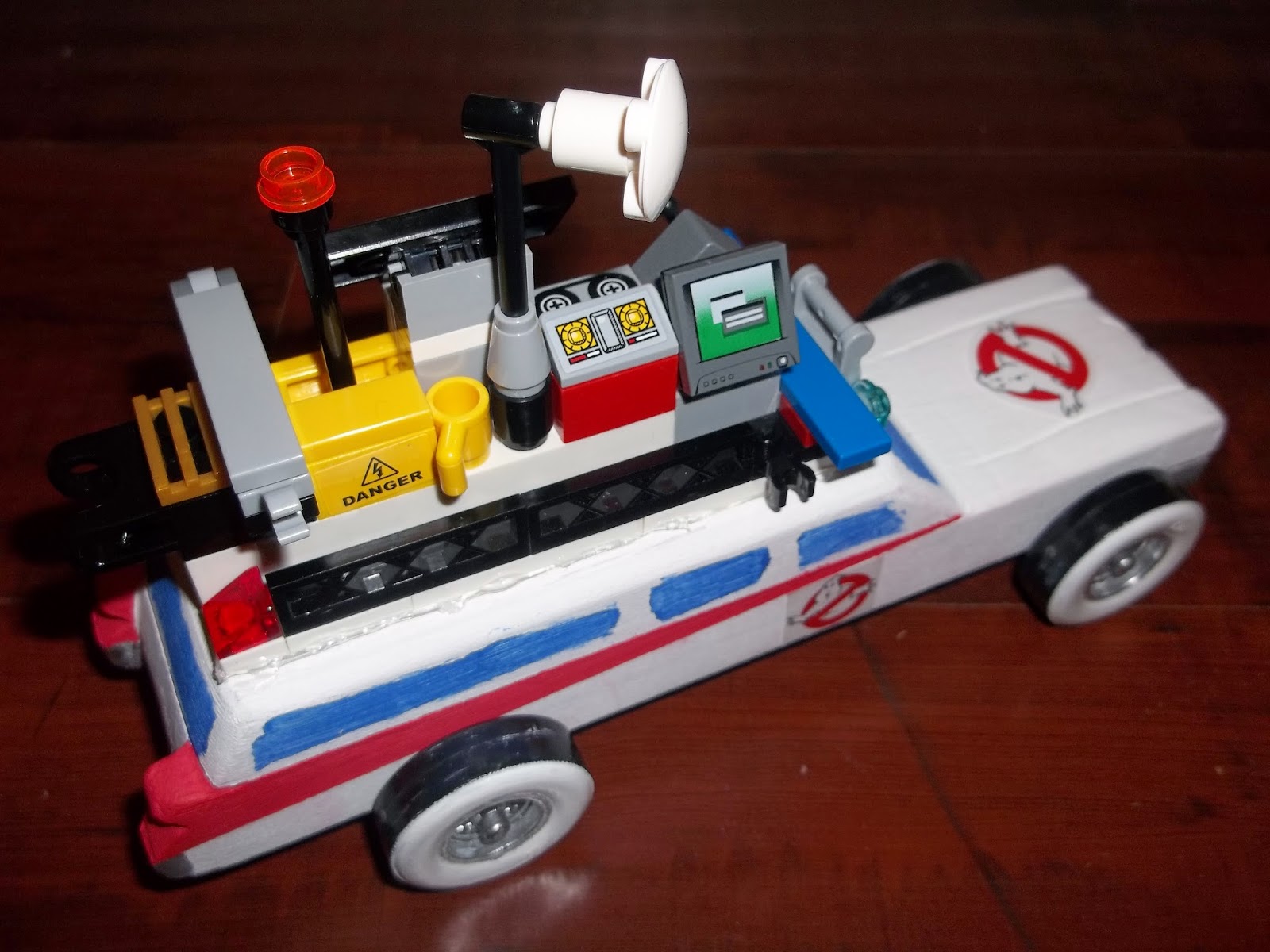 my-ghostbusters-ecto-1-pinewood-derby-car