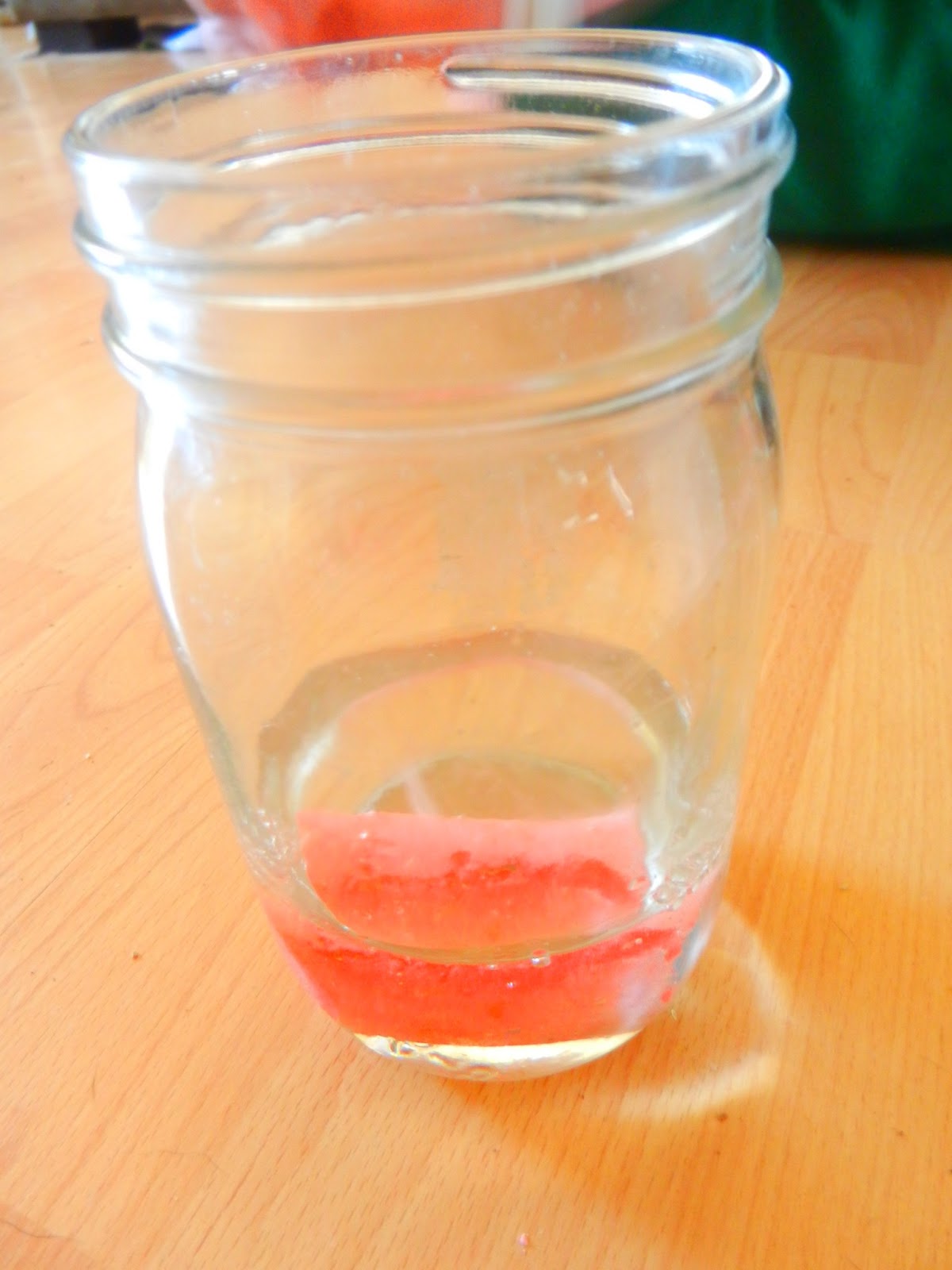 Wyatt's Silly Science Rock Eater Will the Vinegar Destroy the Chalk?