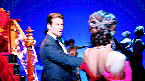 A gif of pretty woman the musical