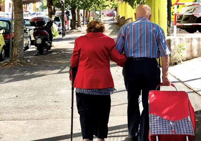 Gambar Pasangan Mesra, Gaya Foto Couple Romantis Yang Keren Beserta Puisi Cinta Gambar Pasangan Mesra, Gaya Foto Couple Romantis Yang Keren Beserta Puisi Cinta