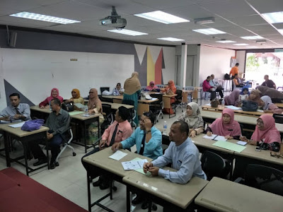 Kolokium STEM Zon Kelantan di Universiti Malaysia Kelantan