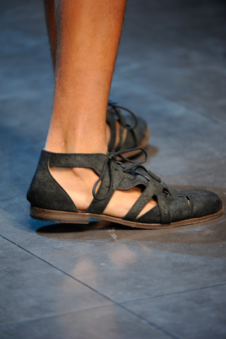 dolce and gabbana footwear