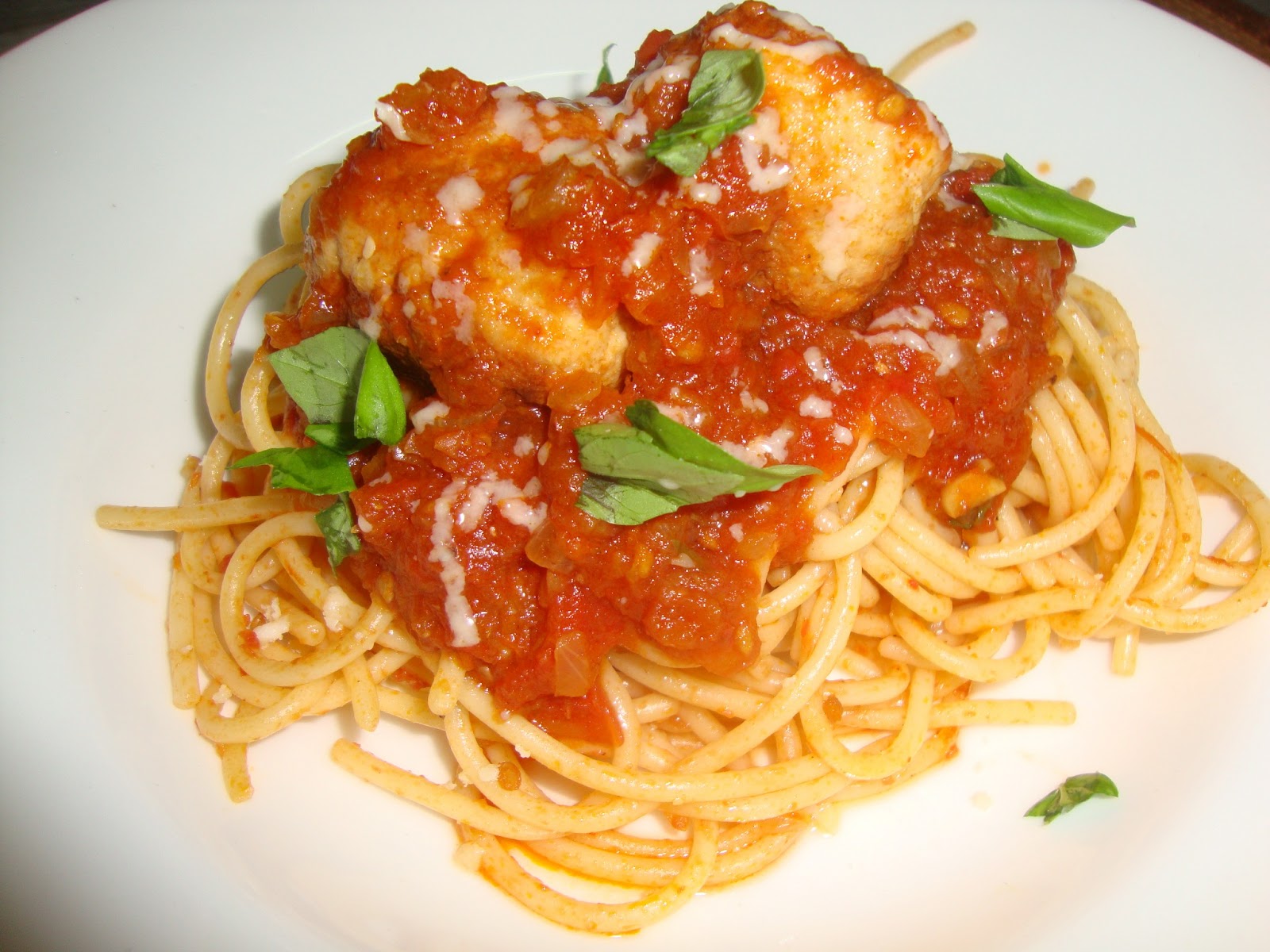 Cooking Delights Chicken mince balls with pasta