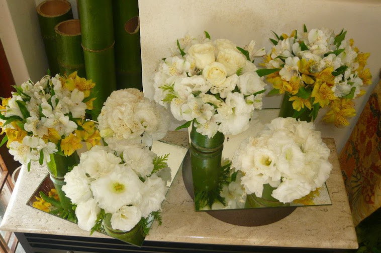 Casamento amostra para noivas centro de mesa com flores nobres .