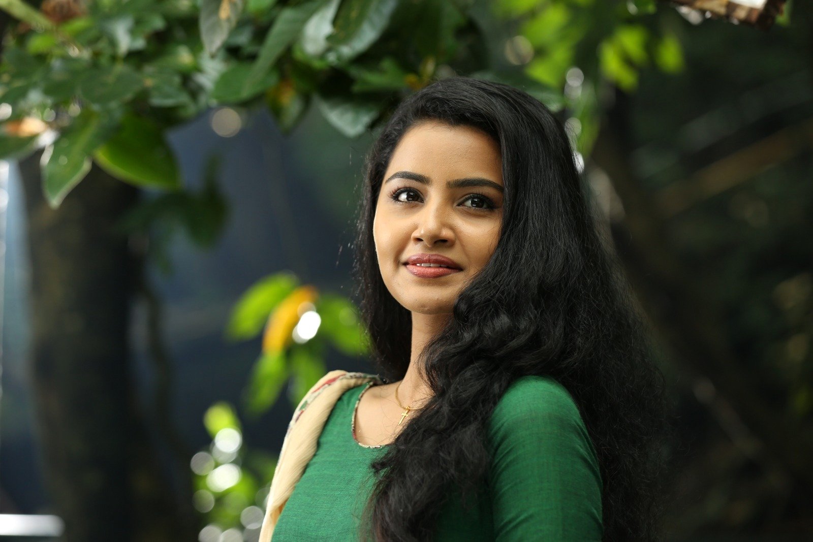 Sexy Actress Anupama Hot Photos In Cute Smile South Indian Actress Photos And Videos Of Beautiful Actress See more ideas about anupama parameswaran, actresses, indian actresses. sexy actress anupama hot photos in cute