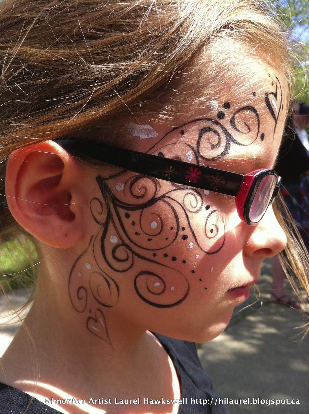 Laurel Hawkswell Edmonton Artist hilaurel