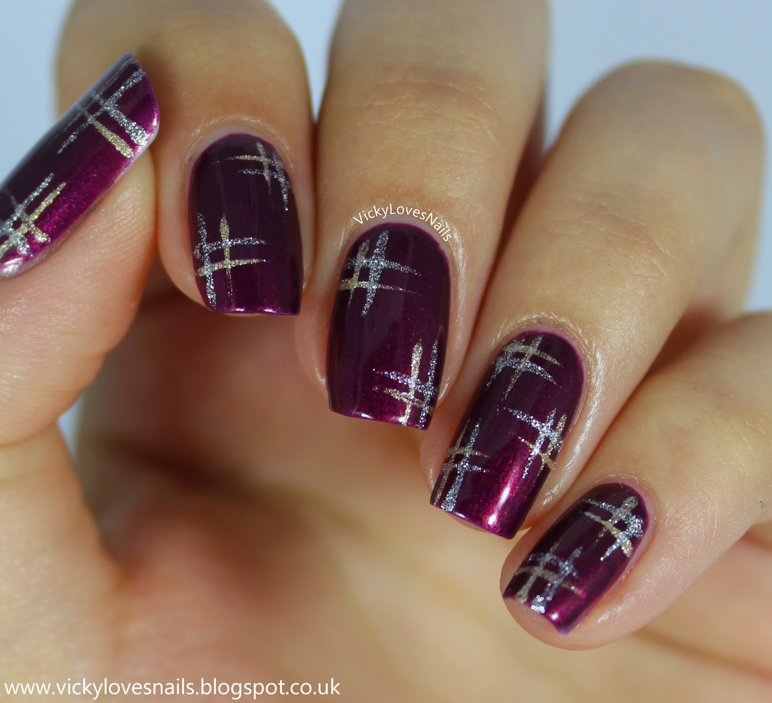 Vicky Loves Nails!: Simple Plaid Nails