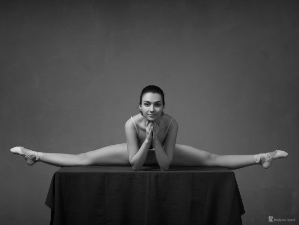 A poesia do corpo nas fotografias artísticas com dançarinas e bailarinas de Vladimir Tsarev Vladimir Tsarev 500px arte fotografia mulheres modelos fashion dançarinas bailarinas beleza poesia do corpo