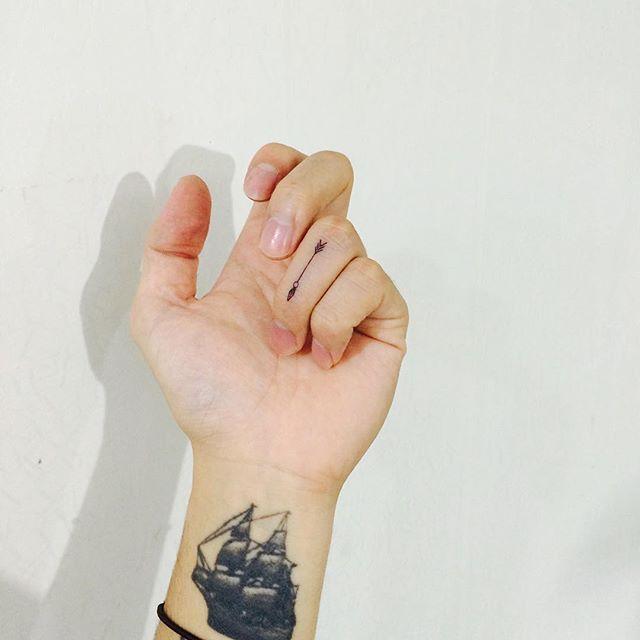 Tatuagem no dedo Tatuagem no dedo