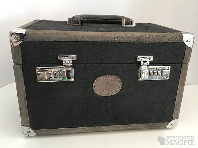 Chalk-painted Train Case (After) Wisconsin Magpie Best of 2016 Blog Posts