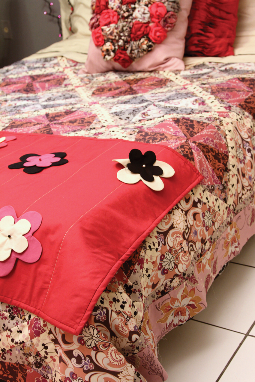 Pat Bravo Design FREE project "Love, Mom" Bed Runner