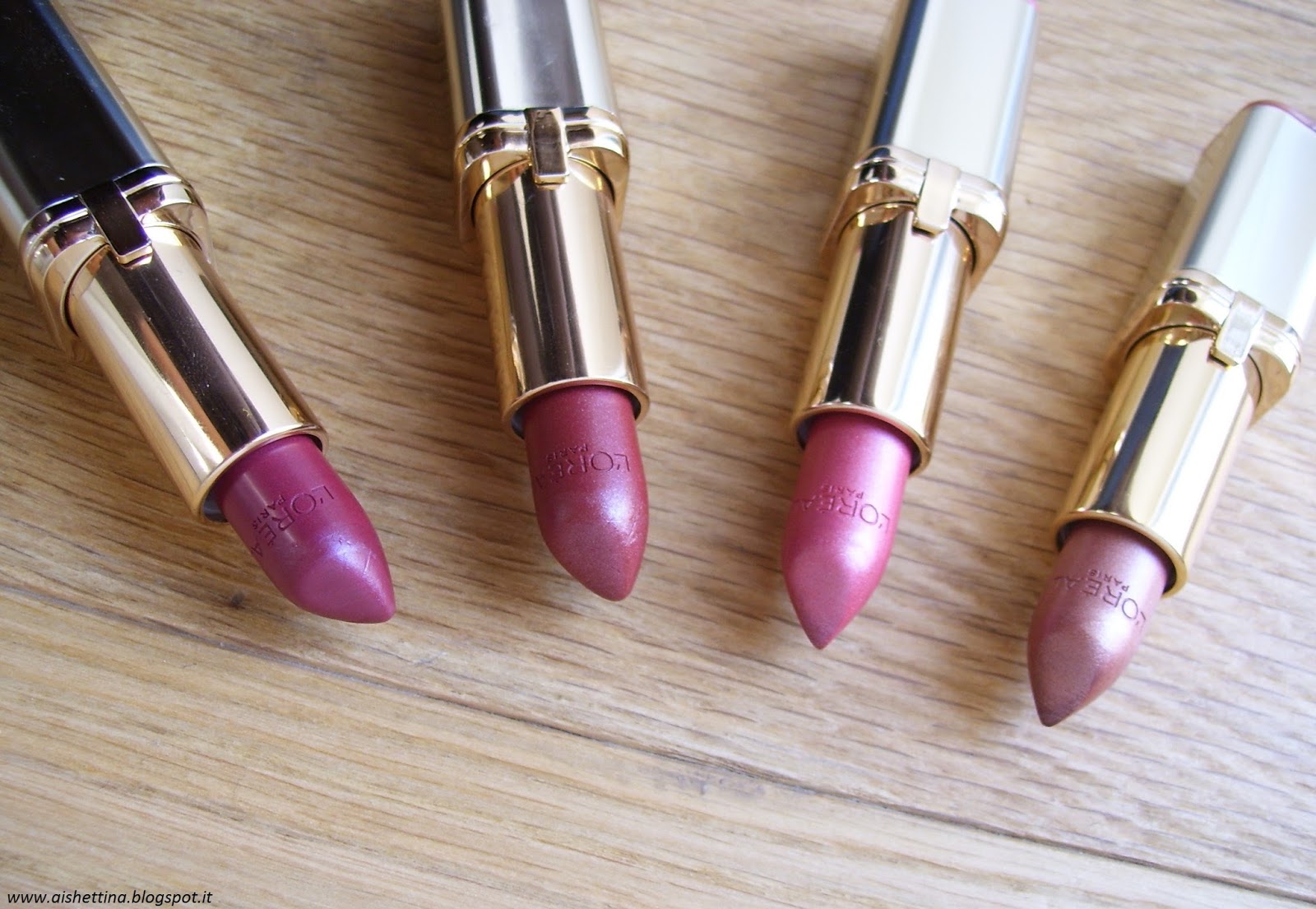 Blogger. review l'oreal color riche lipstick. 