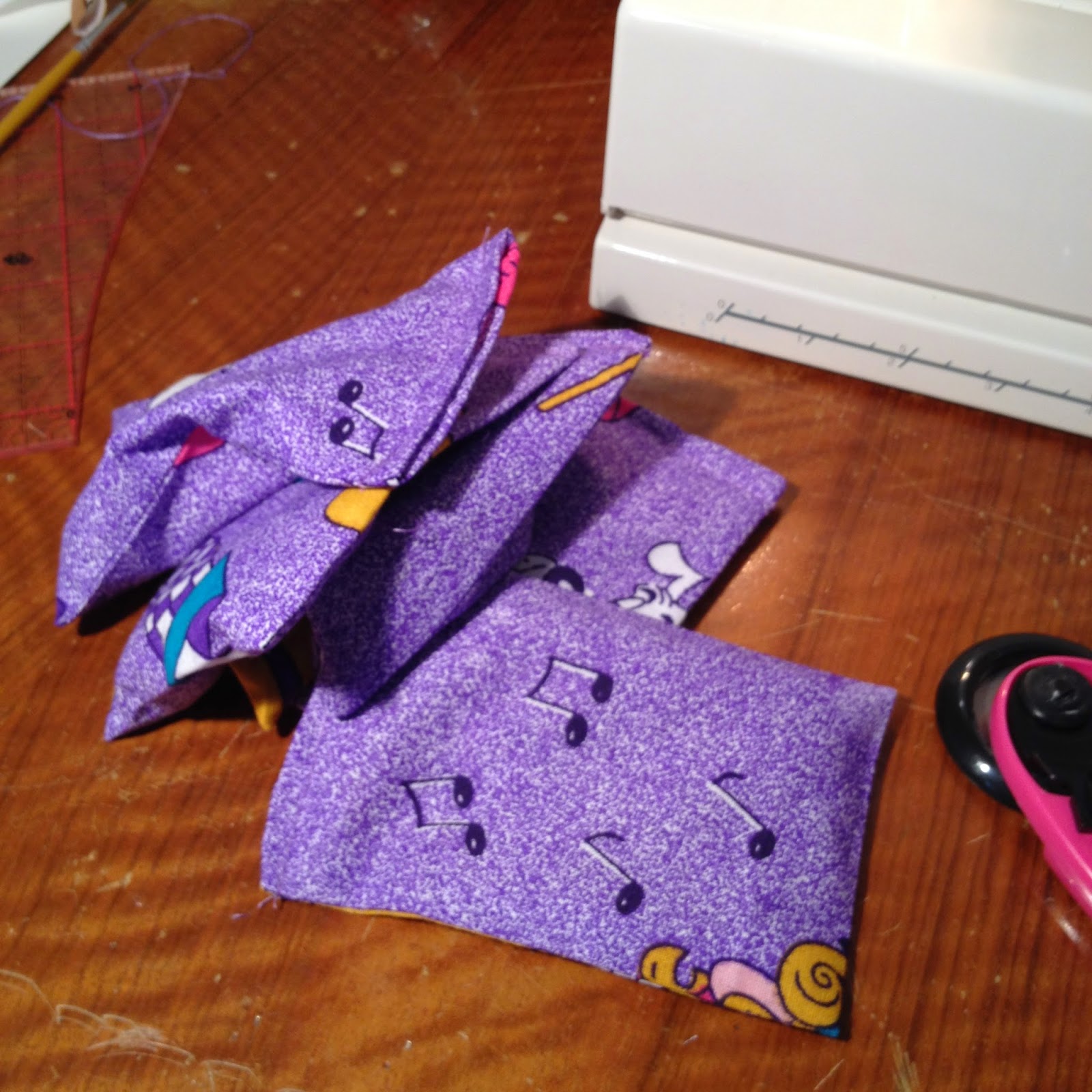 We are Happy Playing DIY Bean Bags! How to sew a throw bean bag