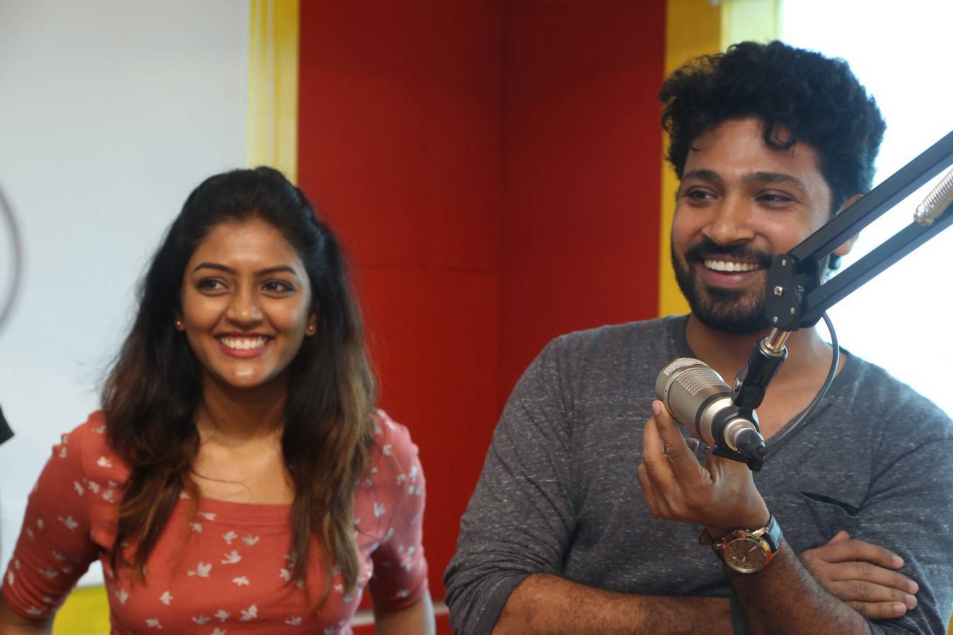 Eesha Rebba Real Face Without Makeup At Radio Mirchi Office