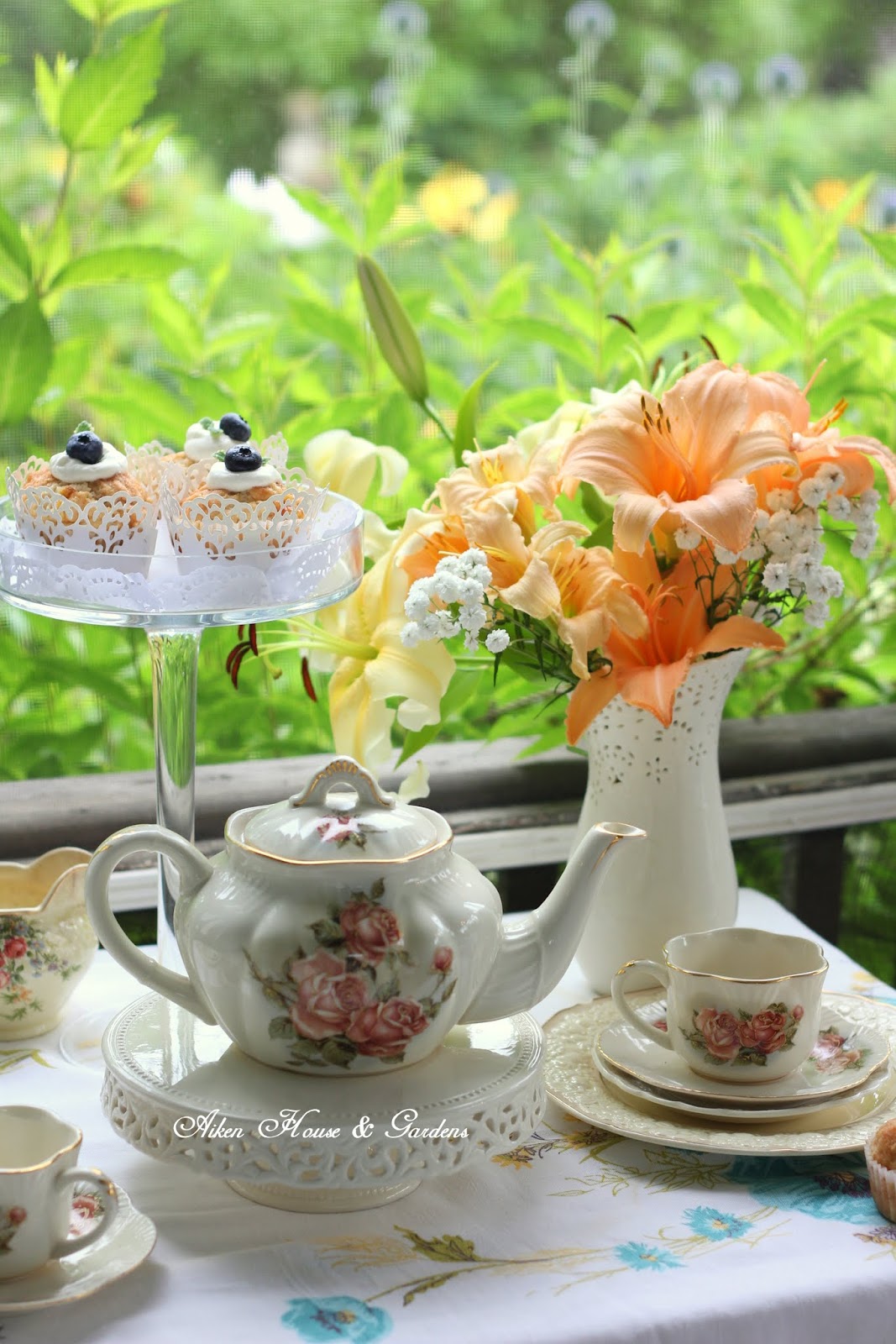 Aiken House & Gardens Peach & Cream Tea