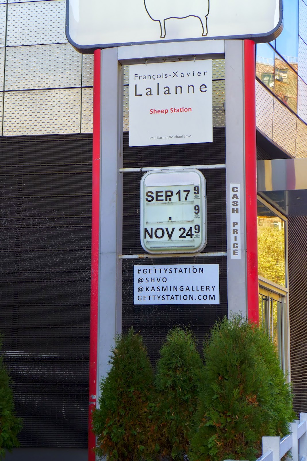 New York Chelsea area, artist Lalanne signage