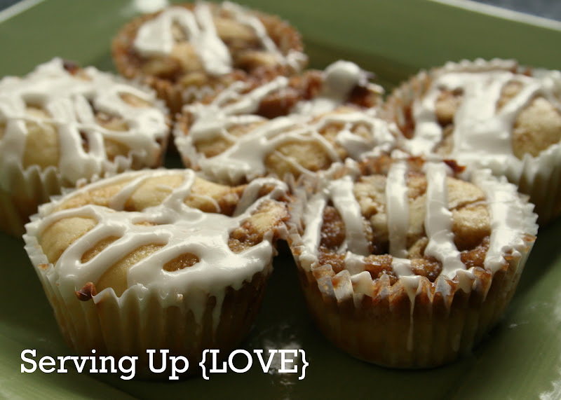 Katherine's Kitchen: Serving Up {Muffins}: Cinnamon Roll ... Katherine's Kitchen: Serving Up {Muffins}: Cinnamon Roll ...