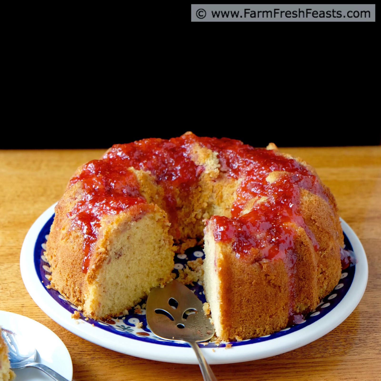 Lemon Bundt Cake - Pies and Tacos